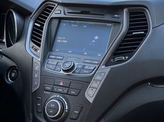 Hyundai SANTA FÉ 3.3 V6 2015 NEUMANN VEÍCULOS ARROIO DO MEIO / Carros no Vale