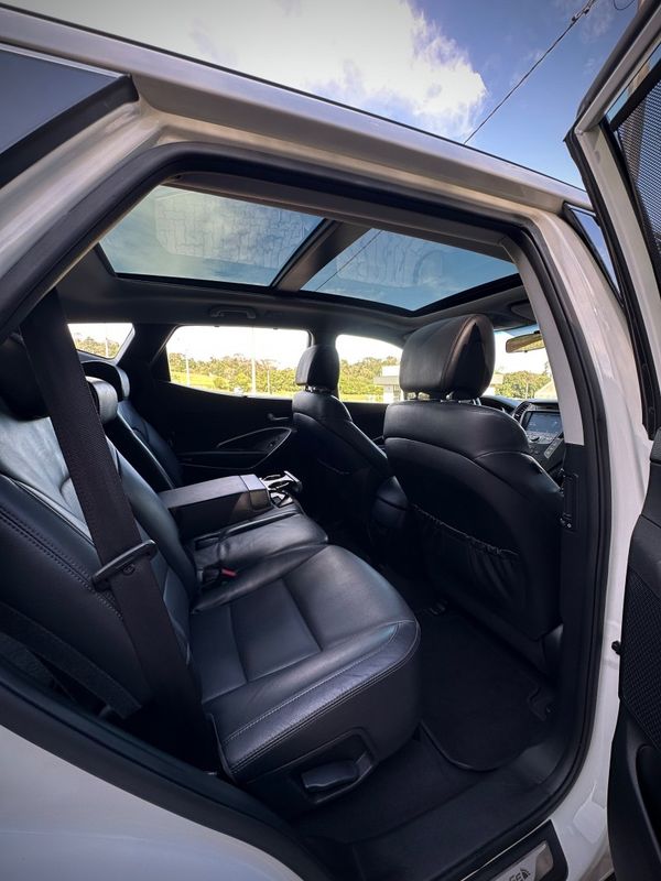 Hyundai SANTA FÉ 3.3 V6 2015 NEUMANN VEÍCULOS ARROIO DO MEIO / Carros no Vale Hyundai SANTA FÉ 3.3 V6 2015 NEUMANN VEÍCULOS ARROIO DO MEIO / Carros no Vale