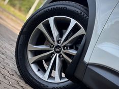 Hyundai SANTA FÉ 3.3 V6 2015 NEUMANN VEÍCULOS ARROIO DO MEIO / Carros no Vale