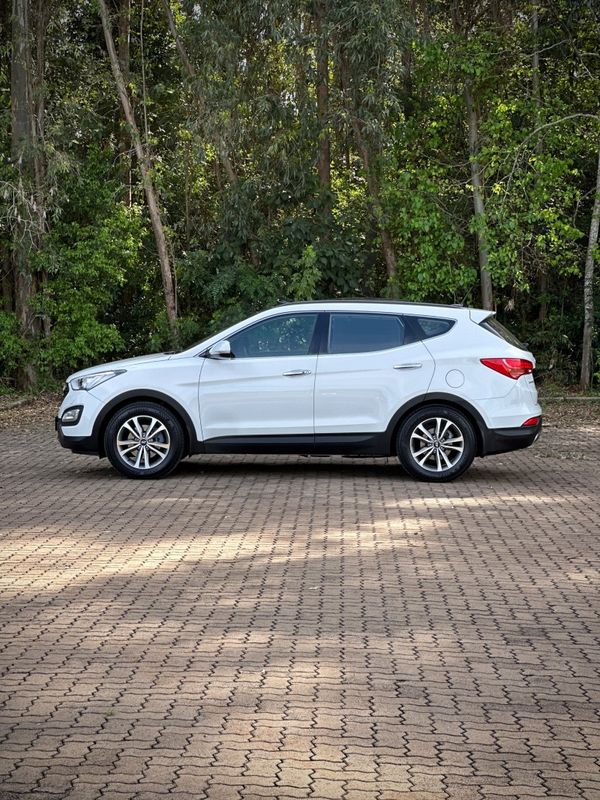 Hyundai SANTA FÉ 3.3 V6 2015 NEUMANN VEÍCULOS ARROIO DO MEIO / Carros no Vale Hyundai SANTA FÉ 3.3 V6 2015 NEUMANN VEÍCULOS ARROIO DO MEIO / Carros no Vale