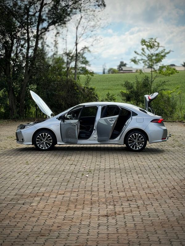 Toyota COROLLA ALTIS 1.8 HYBRID CVT 2024 NEUMANN VEÍCULOS ARROIO DO MEIO / Carros no Vale Toyota COROLLA ALTIS 1.8 HYBRID CVT 2024 NEUMANN VEÍCULOS ARROIO DO MEIO / Carros no Vale