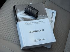 Toyota COROLLA ALTIS 2.0 2015 NEUMANN VEÍCULOS ARROIO DO MEIO / Carros no Vale