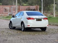 Toyota COROLLA ALTIS 2.0 2015 NEUMANN VEÍCULOS ARROIO DO MEIO / Carros no Vale
