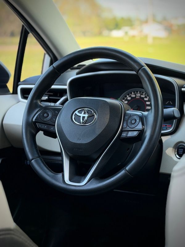 Toyota COROLLA ALTIS PREMIUM 2.0 2020 NEUMANN VEÍCULOS ARROIO DO MEIO / Carros no Vale Toyota COROLLA ALTIS PREMIUM 2.0 2020 NEUMANN VEÍCULOS ARROIO DO MEIO / Carros no Vale