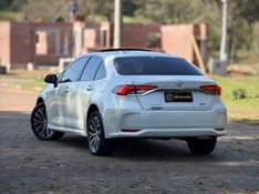 Toyota COROLLA ALTIS PREMIUM 2.0 2020 NEUMANN VEÍCULOS ARROIO DO MEIO / Carros no Vale
