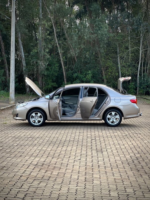 Toyota COROLLA XEi 1.8 2009 NEUMANN VEÍCULOS ARROIO DO MEIO / Carros no Vale