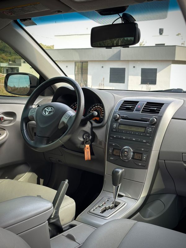 Toyota COROLLA XEi 1.8 2009 NEUMANN VEÍCULOS ARROIO DO MEIO / Carros no Vale