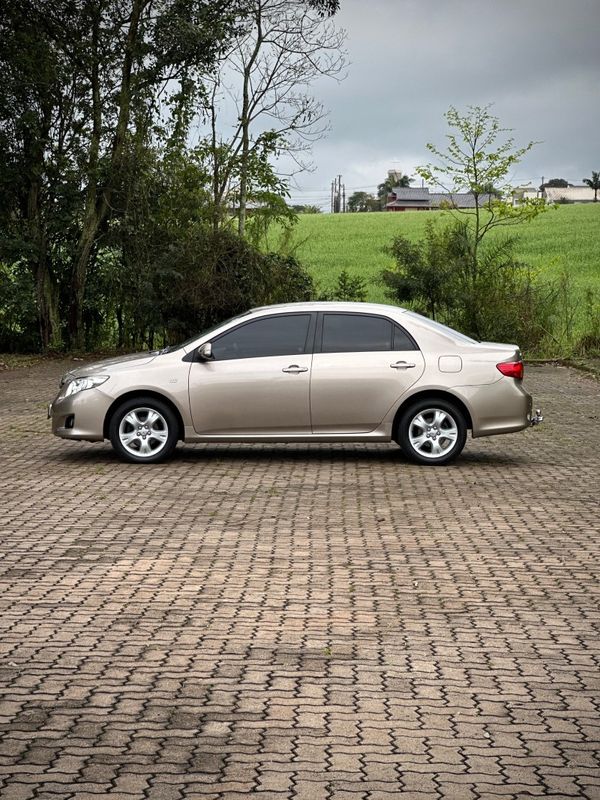 Toyota COROLLA XEi 1.8 2010 NEUMANN VEÍCULOS ARROIO DO MEIO / Carros no Vale