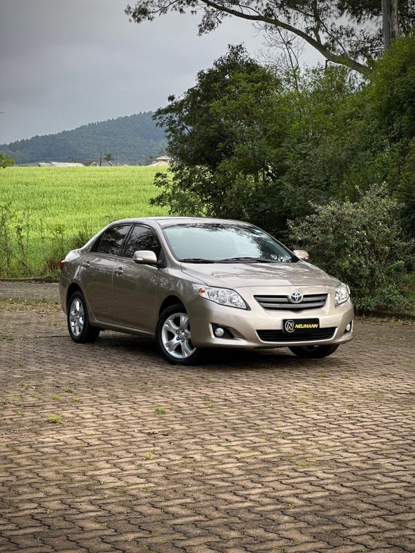 Toyota COROLLA XEi 1.8 2010 NEUMANN VEÍCULOS ARROIO DO MEIO / Carros no Vale