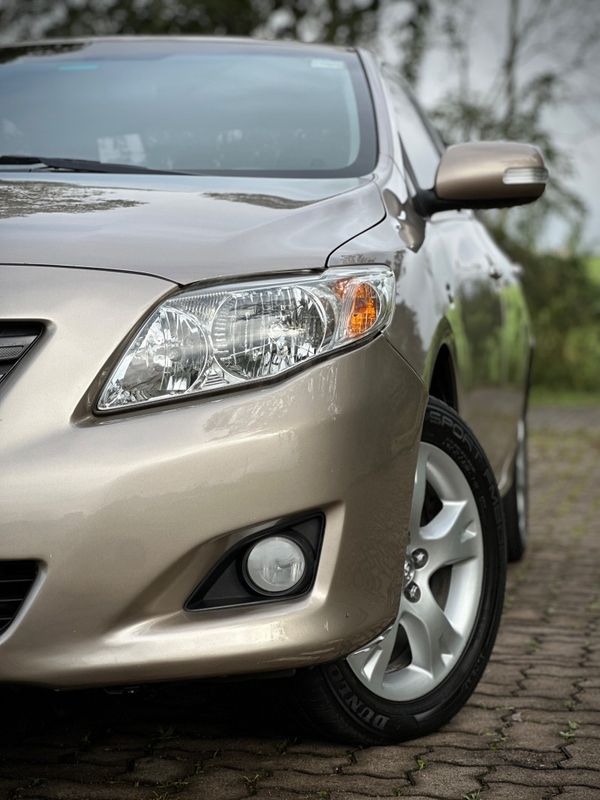 Toyota COROLLA XEi 1.8 2010 NEUMANN VEÍCULOS ARROIO DO MEIO / Carros no Vale