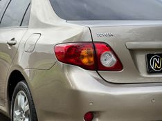 Toyota COROLLA XEi 1.8 2010 NEUMANN VEÍCULOS ARROIO DO MEIO / Carros no Vale