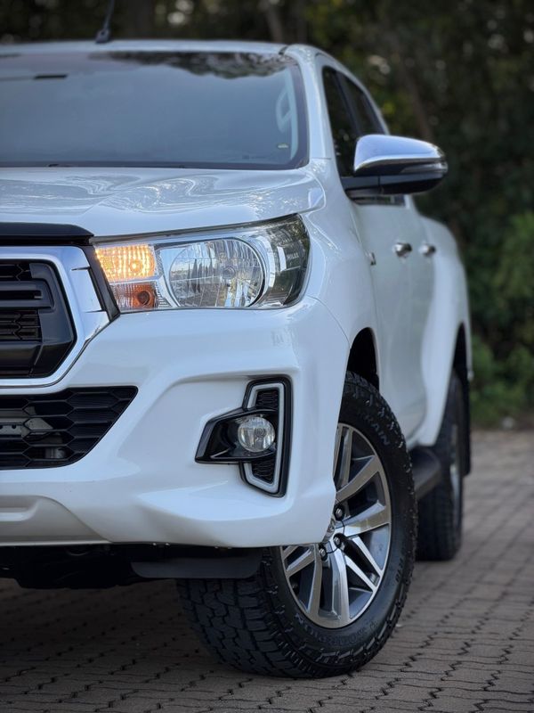 Toyota HILUX CAB.DUPLA SRV 2.8 TB 2019 NEUMANN VEÍCULOS ARROIO DO MEIO / Carros no Vale