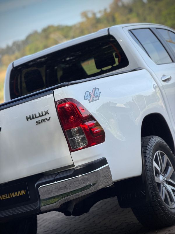 Toyota HILUX CAB.DUPLA SRV 2.8 TB 2019 NEUMANN VEÍCULOS ARROIO DO MEIO / Carros no Vale