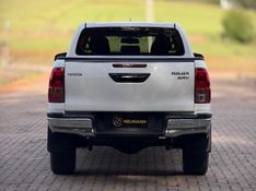 Toyota HILUX CAB.DUPLA SRV 2.8 TB 2019 NEUMANN VEÍCULOS ARROIO DO MEIO / Carros no Vale