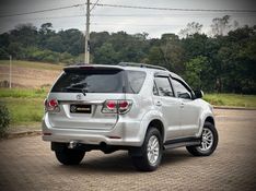Toyota HILUX SW4 SRV 3.0 2013 NEUMANN VEÍCULOS ARROIO DO MEIO / Carros no Vale
