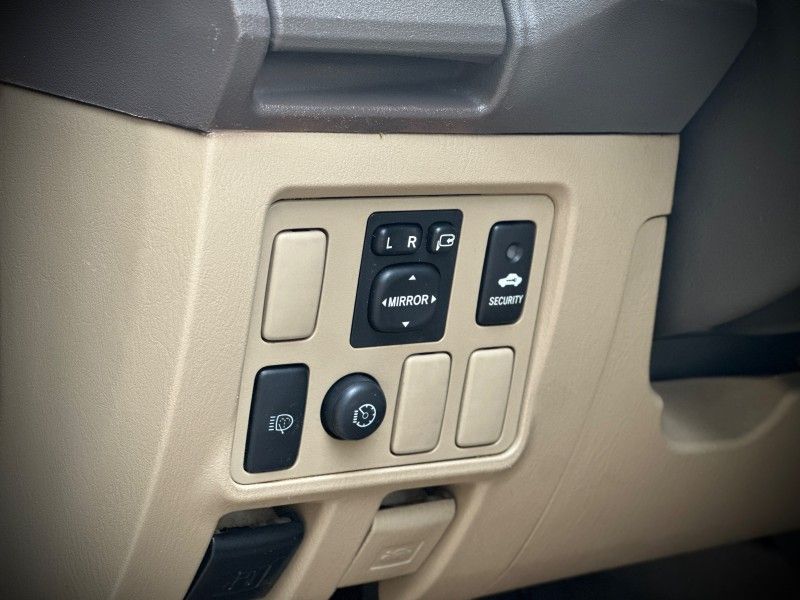Toyota HILUX SW4 SRV 3.0 2013 NEUMANN VEÍCULOS ARROIO DO MEIO / Carros no Vale Toyota HILUX SW4 SRV 3.0 2013 NEUMANN VEÍCULOS ARROIO DO MEIO / Carros no Vale