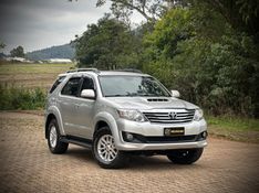 Toyota HILUX SW4 SRV 3.0 2013 NEUMANN VEÍCULOS ARROIO DO MEIO / Carros no Vale