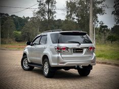 Toyota HILUX SW4 SRV 3.0 2013 NEUMANN VEÍCULOS ARROIO DO MEIO / Carros no Vale