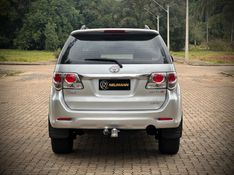 Toyota HILUX SW4 SRV 3.0 2013 NEUMANN VEÍCULOS ARROIO DO MEIO / Carros no Vale