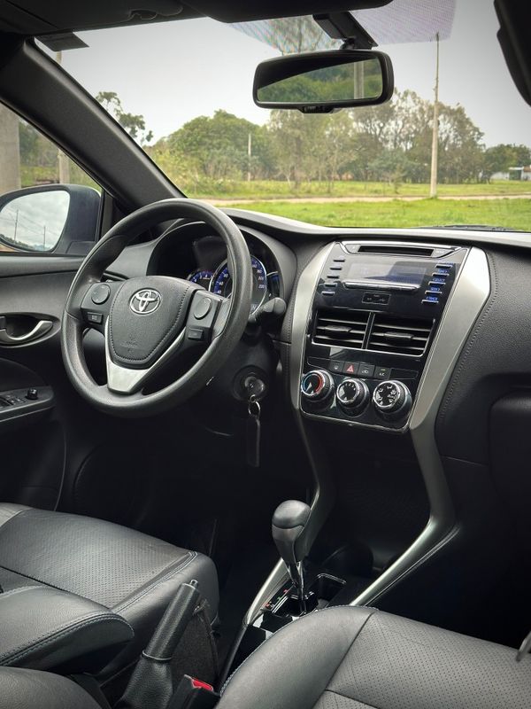 Toyota YARIS XL 1.3 2019 NEUMANN VEÍCULOS ARROIO DO MEIO / Carros no Vale Toyota YARIS XL 1.3 2019 NEUMANN VEÍCULOS ARROIO DO MEIO / Carros no Vale
