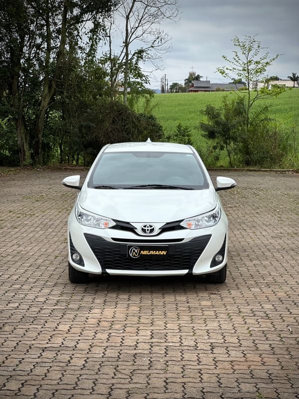 Toyota YARIS XL 1.3 2019 NEUMANN VEÍCULOS ARROIO DO MEIO / Carros no Vale Toyota YARIS XL 1.3 2019 NEUMANN VEÍCULOS ARROIO DO MEIO / Carros no Vale