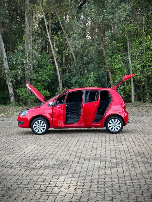 Volkswagen FOX TREND 1.6 2013 NEUMANN VEÍCULOS ARROIO DO MEIO / Carros no Vale Volkswagen FOX TREND 1.6 2013 NEUMANN VEÍCULOS ARROIO DO MEIO / Carros no Vale