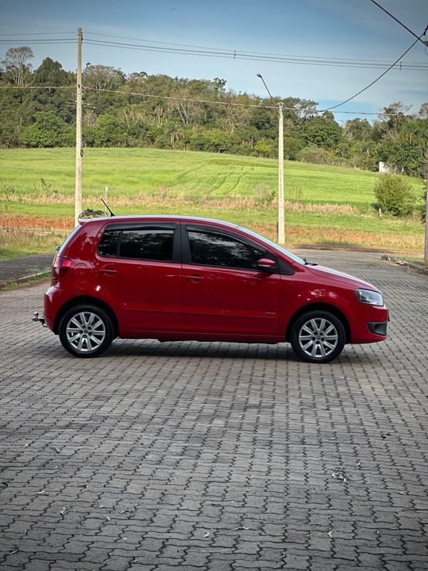 Volkswagen FOX TREND 1.6 2013 NEUMANN VEÍCULOS ARROIO DO MEIO / Carros no Vale Volkswagen FOX TREND 1.6 2013 NEUMANN VEÍCULOS ARROIO DO MEIO / Carros no Vale