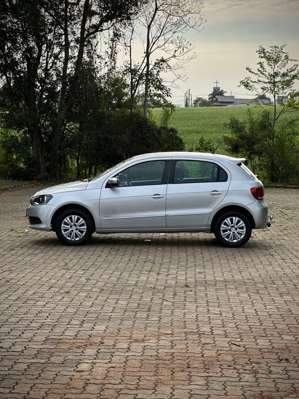 Volkswagen GOL CITY 1.0Mi 2014 NEUMANN VEÍCULOS ARROIO DO MEIO / Carros no Vale