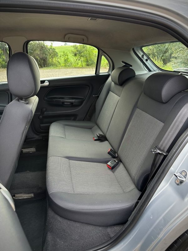Volkswagen GOL CITY 1.0Mi 2014 NEUMANN VEÍCULOS ARROIO DO MEIO / Carros no Vale