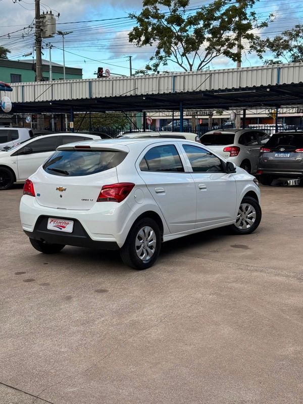 Chevrolet ONIX LT 1.0 2017 FERREIRA VEÍCULOS VENÂNCIO AIRES / Carros no Vale