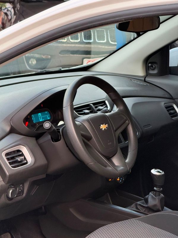 Chevrolet ONIX LT 1.0 2017 FERREIRA VEÍCULOS VENÂNCIO AIRES / Carros no Vale