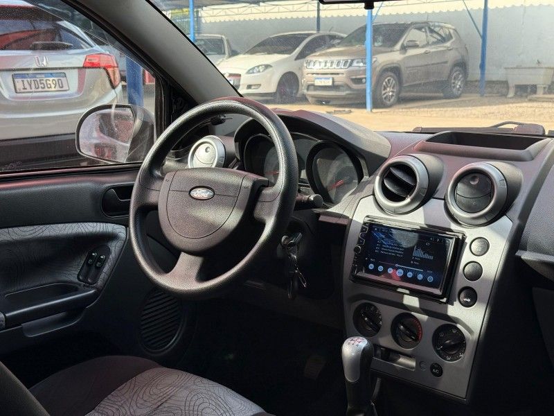 Ford FIESTA 1.6 2009 FERREIRA VEÍCULOS VENÂNCIO AIRES / Carros no Vale Ford FIESTA 1.6 2009 FERREIRA VEÍCULOS VENÂNCIO AIRES / Carros no Vale