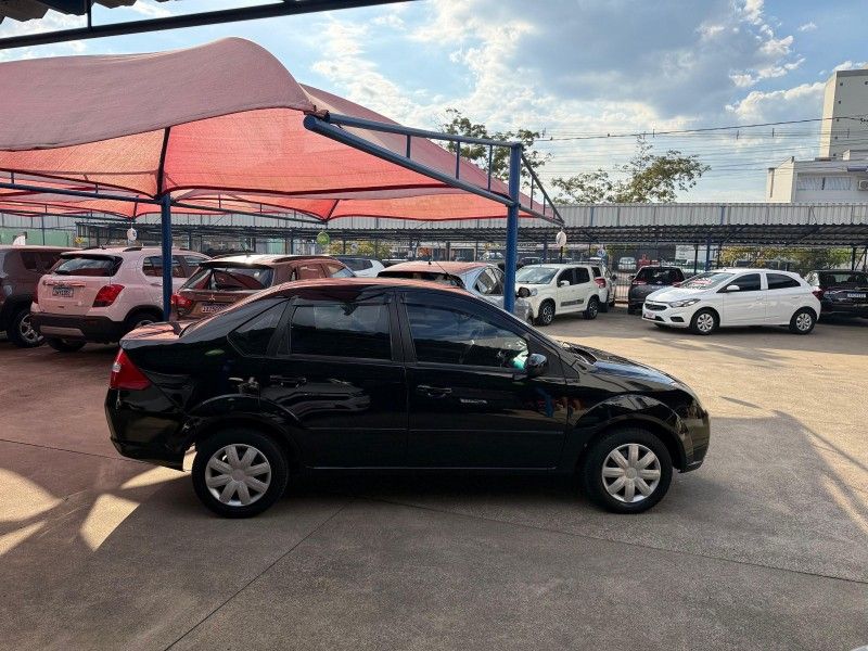 Ford FIESTA 1.6 2009 FERREIRA VEÍCULOS VENÂNCIO AIRES / Carros no Vale Ford FIESTA 1.6 2009 FERREIRA VEÍCULOS VENÂNCIO AIRES / Carros no Vale
