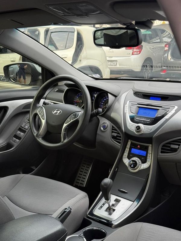 Hyundai ELANTRA GLS 1.8 2013 FERREIRA VEÍCULOS VENÂNCIO AIRES / Carros no Vale