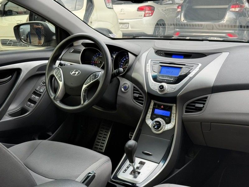 Hyundai ELANTRA GLS 1.8 2013 FERREIRA VEÍCULOS VENÂNCIO AIRES / Carros no Vale
