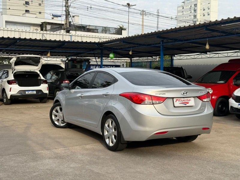 Hyundai ELANTRA GLS 1.8 2013 FERREIRA VEÍCULOS VENÂNCIO AIRES / Carros no Vale