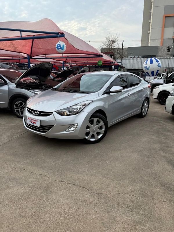 Hyundai ELANTRA GLS 1.8 2013 FERREIRA VEÍCULOS VENÂNCIO AIRES / Carros no Vale
