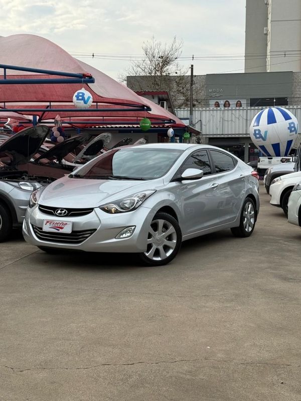 Hyundai ELANTRA GLS 1.8 2013 FERREIRA VEÍCULOS VENÂNCIO AIRES / Carros no Vale