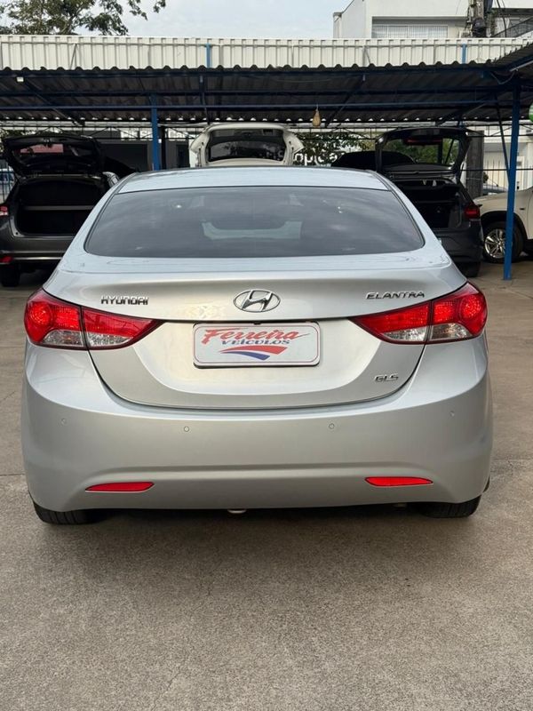 Hyundai ELANTRA GLS 1.8 2013 FERREIRA VEÍCULOS VENÂNCIO AIRES / Carros no Vale