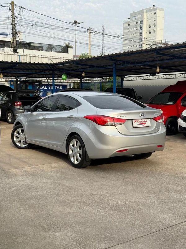 Hyundai ELANTRA GLS 1.8 2013 FERREIRA VEÍCULOS VENÂNCIO AIRES / Carros no Vale