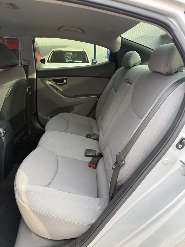 Hyundai ELANTRA GLS 1.8 2013 FERREIRA VEÍCULOS VENÂNCIO AIRES / Carros no Vale