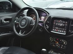 JEEP COMPASS LONGITUDE 2.0 /2018 FERREIRA VEÍCULOS VENÂNCIO AIRES / Carros no Vale