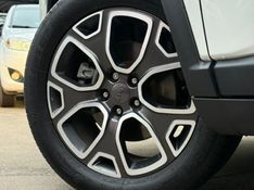 Jeep COMPASS LONGITUDE 2.0 2018 FERREIRA VEÍCULOS VENÂNCIO AIRES / Carros no Vale