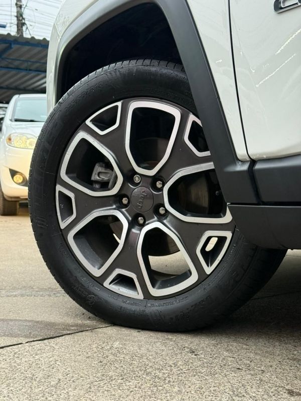 JEEP COMPASS LONGITUDE 2.0 /2018 FERREIRA VEÍCULOS VENÂNCIO AIRES / Carros no Vale