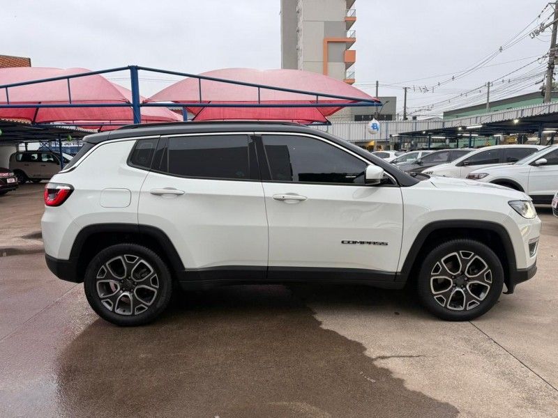 JEEP COMPASS LONGITUDE 2.0 /2018 FERREIRA VEÍCULOS VENÂNCIO AIRES / Carros no Vale