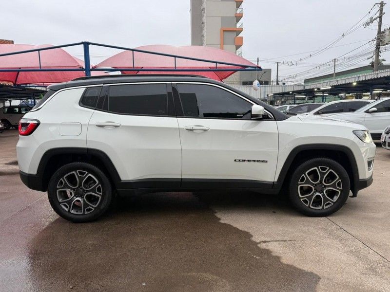 JEEP COMPASS LONGITUDE 2.0 /2018 FERREIRA VEÍCULOS VENÂNCIO AIRES / Carros no Vale