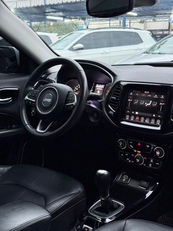 JEEP COMPASS LONGITUDE 2.0 /2018 FERREIRA VEÍCULOS VENÂNCIO AIRES / Carros no Vale