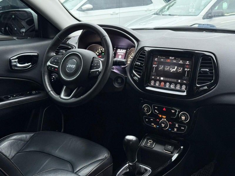 JEEP COMPASS LONGITUDE 2.0 /2018 FERREIRA VEÍCULOS VENÂNCIO AIRES / Carros no Vale