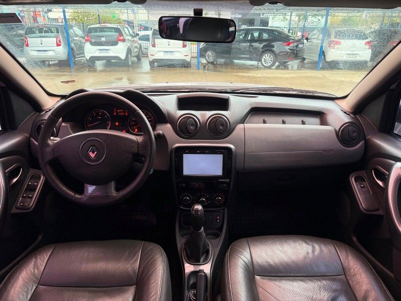 Renault DUSTER TECH ROAD 1.6 2014 FERREIRA VEÍCULOS VENÂNCIO AIRES / Carros no Vale