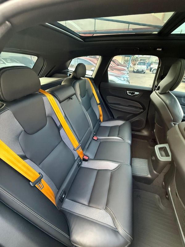 Volvo XC 60 T8 POLESTAR 2024 FERREIRA VEÍCULOS VENÂNCIO AIRES / Carros no Vale Volvo XC 60 T8 POLESTAR 2024 FERREIRA VEÍCULOS VENÂNCIO AIRES / Carros no Vale